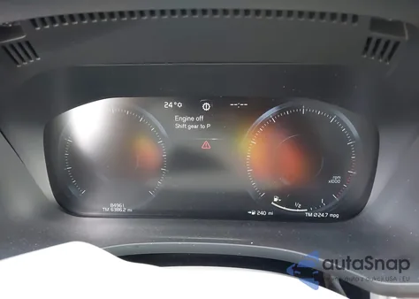 2021 Volvo Xc60 T5 Momentum z USA, uszkodzony, nr VIN YV4102RKXM1732248